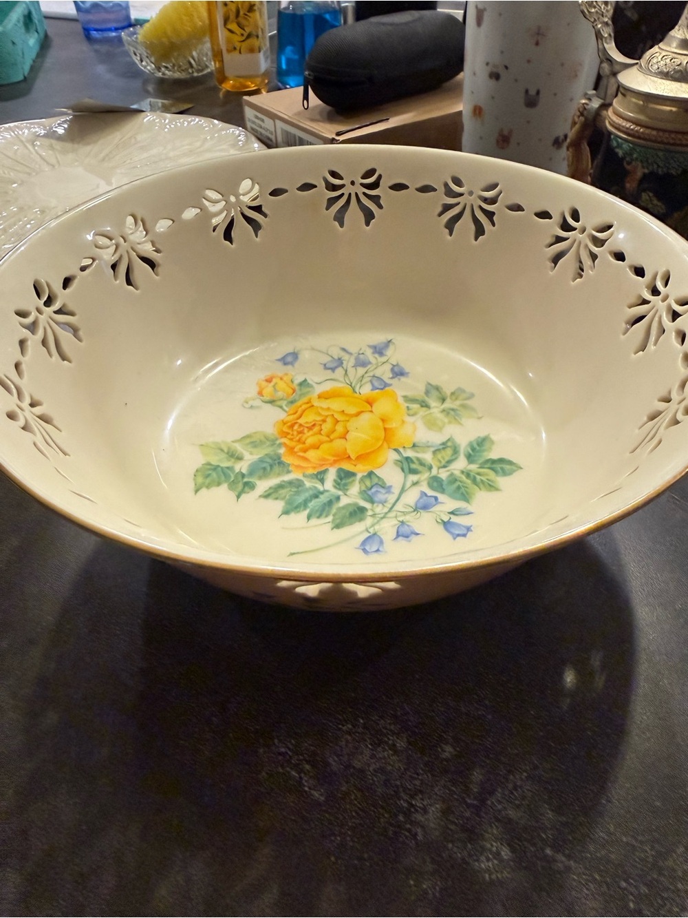Lenox flower bowl with gold trim and cutout bows
